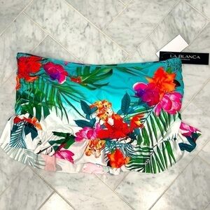 La blanca NWT tropical bikini bottom with ruched skirt size 16